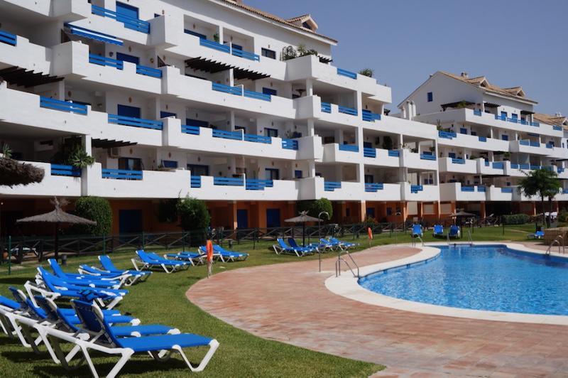 Duquesa Suite And Golf With A Spectacular Sea View Манилва Экстерьер фото